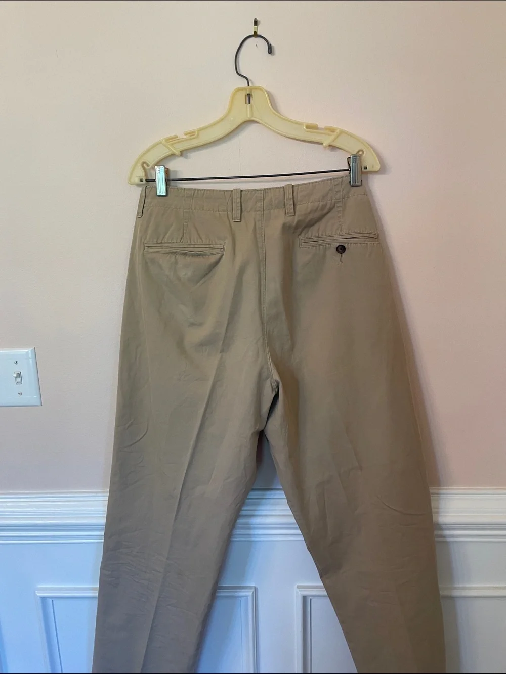 J. Crew Men's lightweight cotton Chino Pants 34 x 32